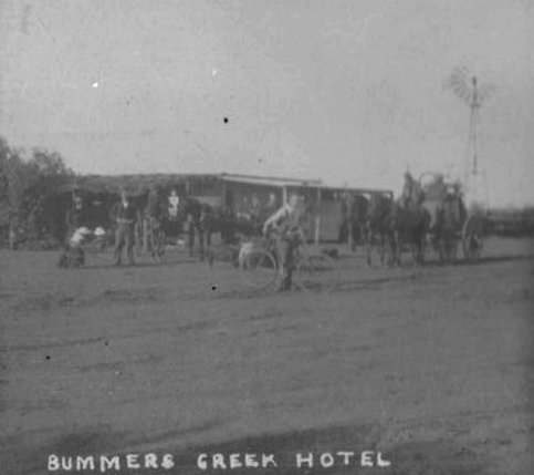 Bummers Creek Hotel.jpg (32476 bytes)