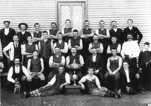 FOOTBALL PREMIERS 1904-1.JPG (51100 bytes)